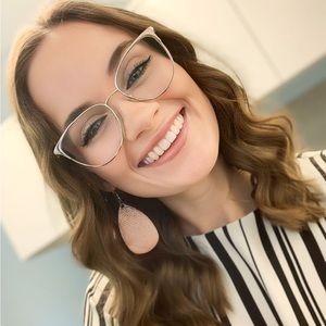 Meet your Posher, Gabrielle